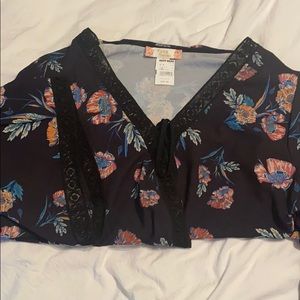High low floral blouse